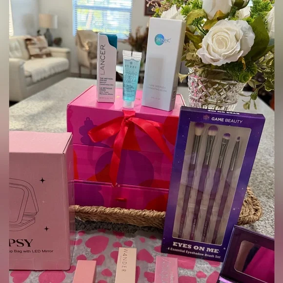 ❤️VALENTINE 🎉”SALE”🎉BUNDLE Makeup/Skincare NEW
💝💘💗 - Picture 4 of 12
